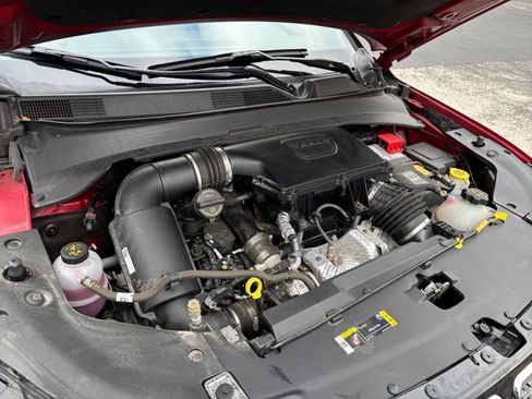 Used 2025 Jeep Compass Limited image 26