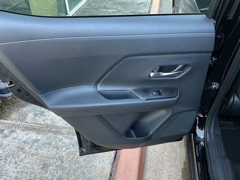 New 2026 Nissan Kicks SV image 17