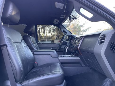 Used 2011 Ford F250 Lariat w/ Lariat Interior Pkg image 23
