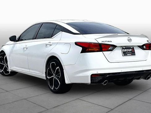 Certified 2024 Nissan Altima 2.5 SR w/ SR Premium Package FWD image 12