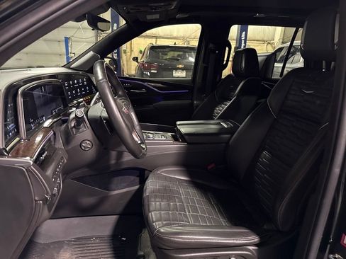 Used 2022 Cadillac Escalade Sport Platinum w/ LPO, Floor Liner Package image 11