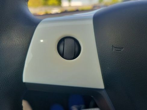 Used 2021 Tesla Model Y Performance AWD/4WD image 24