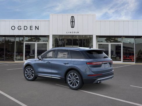 New 2026 Lincoln Corsair Premiere image 4