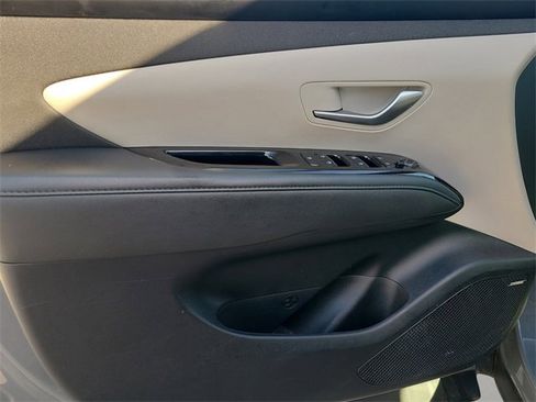 Used 2024 Hyundai Tucson Limited image 19