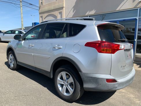 Used 2013 Toyota RAV4 XLE AWD/4WD image 5