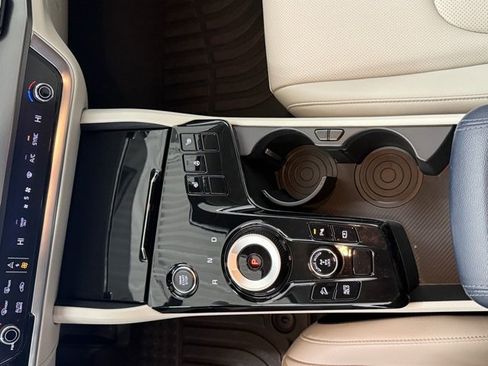 Used 2023 Kia Sportage EX image 36