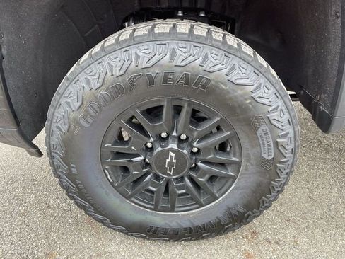 New 2026 Chevrolet Silverado 2500 ZR2 image 10