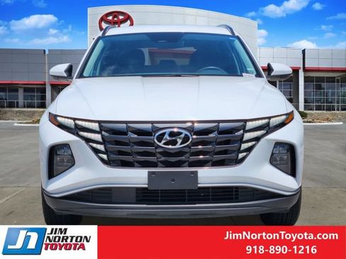 Used 2024 Hyundai Tucson SEL FWD image 2