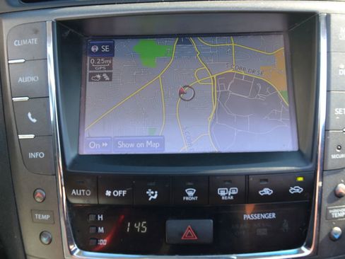 Used 2014 Lexus IS 250C w/ Luxury Package image 36