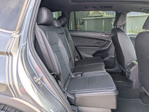 Used 2022 Volkswagen Tiguan SEL R-Line image 34