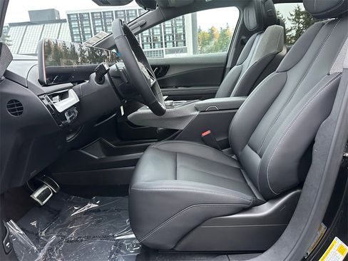 New 2026 Cadillac Optiq Sport 1 image 19