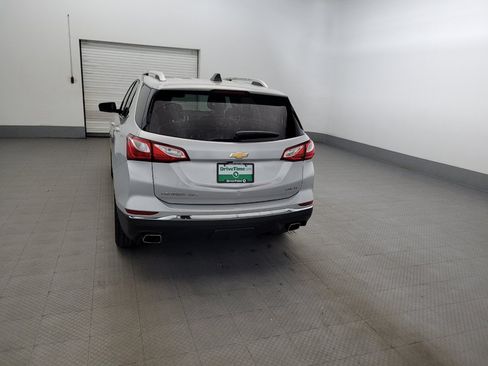Used 2018 Chevrolet Equinox LT w/ Sun & Infotainment Package AWD/4WD image 6