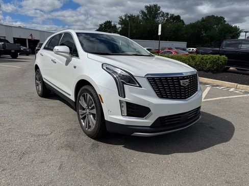Used 2021 Cadillac XT5 Premium Luxury w/ Platinum Package AWD/4WD image 9