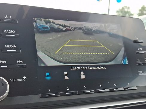 Used 2020 Honda Accord LX image 18