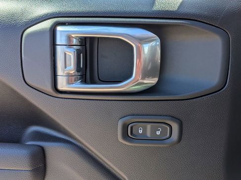 New 2026 Jeep Gladiator Sport image 21