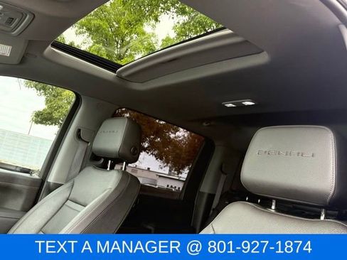 Used 2022 GMC Sierra 3500 Denali w/ Denali Ultimate Package AWD/4WD image 19