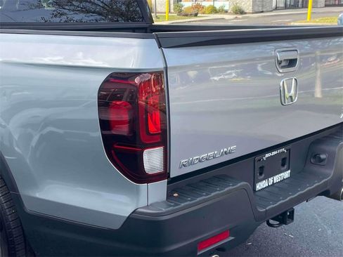 Certified 2023 Honda Ridgeline Sport image 10