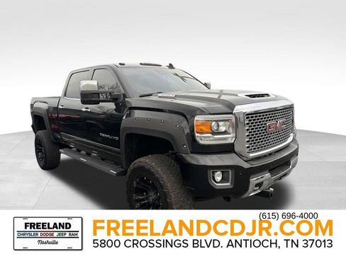 Used 2017 GMC Sierra 2500 Denali w/ Duramax Plus Package image 1