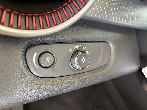 New 2026 Chevrolet Trax RS w/ Sunroof Package image 13