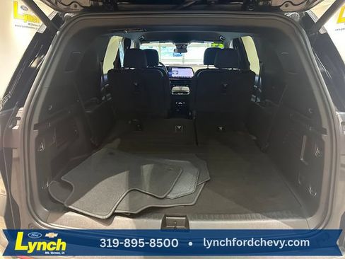 Used 2024 Chevrolet Traverse Z71 AWD/4WD image 22