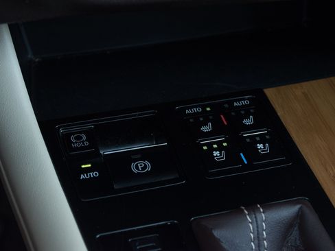 Used 2017 Lexus RX 350 FWD w/ Premium Package image 35