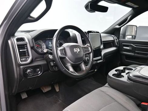 Used 2024 RAM 2500 Big Horn w/ Level 2 Equipment Group AWD/4WD image 18