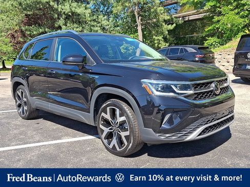Certified 2023 Volkswagen Taos SEL AWD/4WD image 1