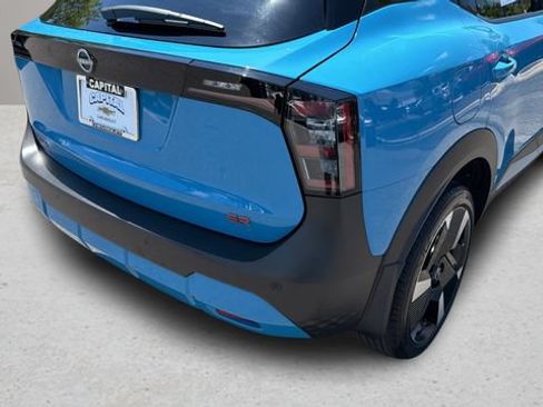 Used 2025 Nissan Kicks SR FWD image 36