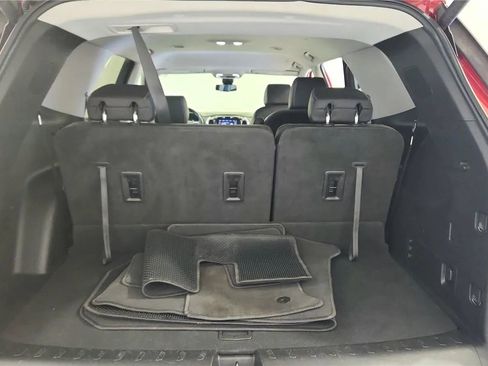 Used 2020 Chevrolet Traverse RS image 19