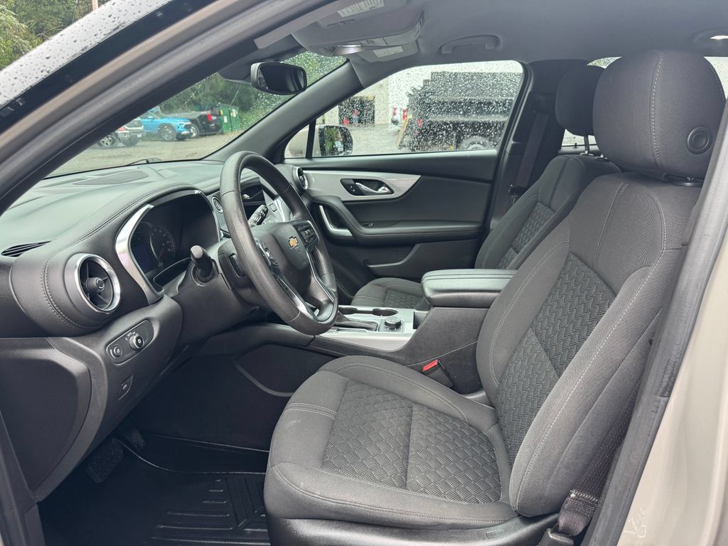Used 2021 Chevrolet Blazer LT AWD/4WD image 8