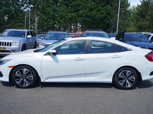 Used 2016 Honda Civic EX-L image 2