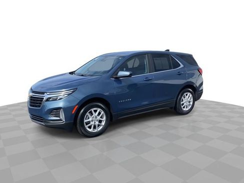 Certified 2024 Chevrolet Equinox LT w/ LPO, Floor Liner Package FWD image 4