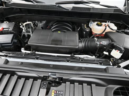 Used 2026 Chevrolet Silverado 1500 LT AWD/4WD image 7