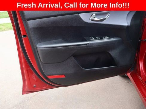 Used 2022 Kia Forte LXS w/ LXS Technology Package FWD image 35