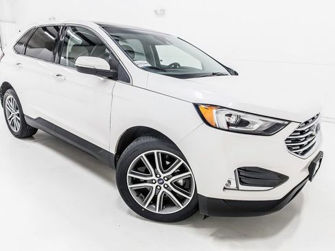 Used 2019 Ford Edge Titanium FWD image 10