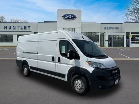 Used 2023 RAM ProMaster 3500 w/ Convenience Group FWD image 3