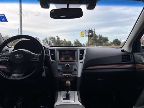 Used 2013 Subaru Outback 2.5i Limited image 27
