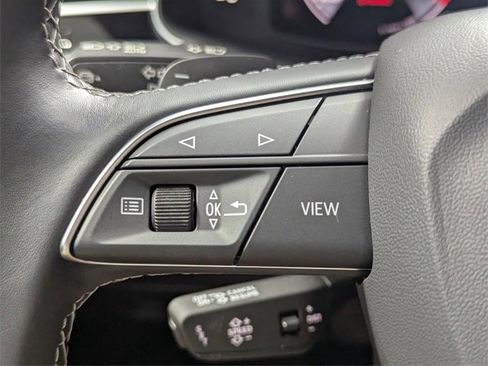 Used 2024 Audi Q8 Premium Plus image 21