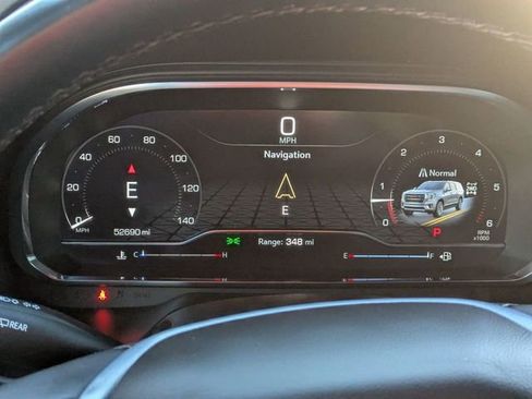 Used 2024 GMC Yukon SLT image 23