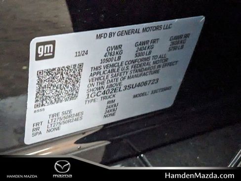 New 2025 Chevrolet Silverado EV RST image 29