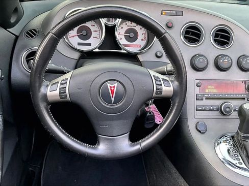 Used 2008 Pontiac Solstice Convertible w/ Premium Package image 5