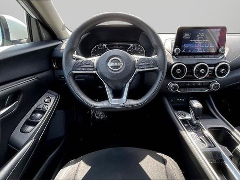Used 2024 Nissan Sentra SV FWD image 8
