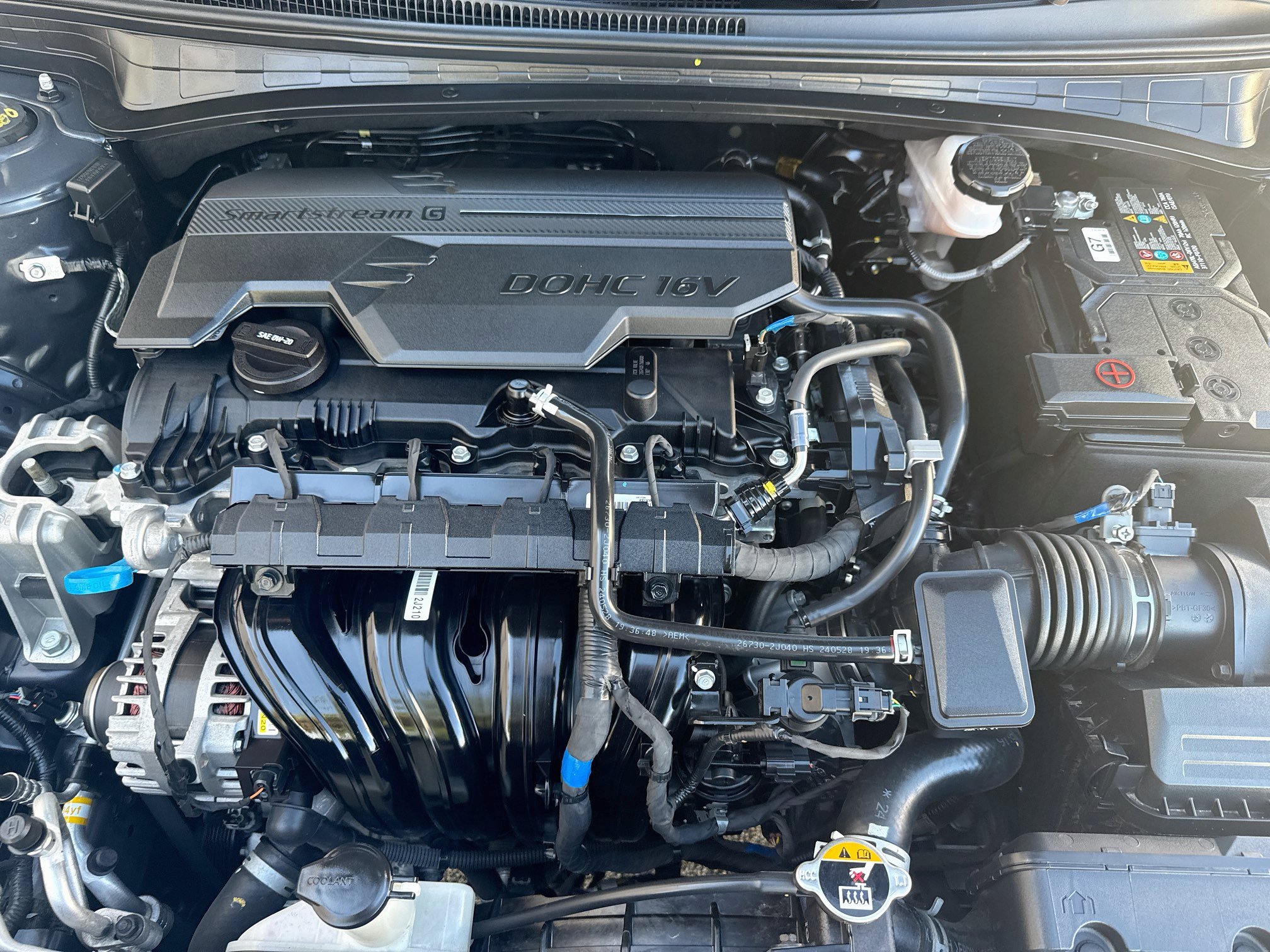 Used 2025 Hyundai Elantra SE FWD image 32