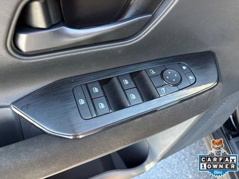 Used 2025 Nissan Kicks S FWD image 27