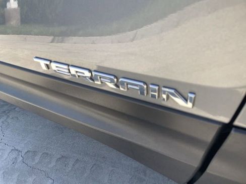 Used 2019 GMC Terrain SLE w/ Infotainment Package I FWD image 32