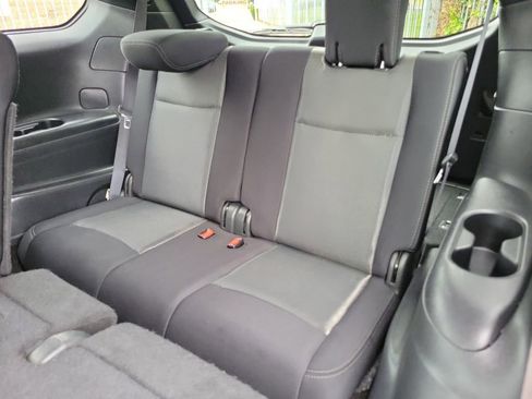 Used 2017 Nissan Pathfinder S FWD image 14