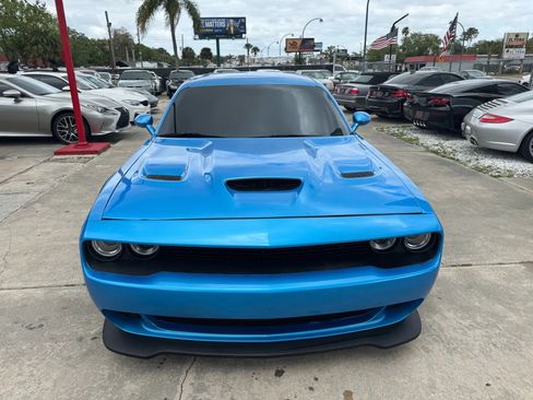 Used 2015 Dodge Challenger SRT Hellcat image 2