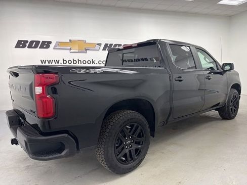 New 2026 Chevrolet Silverado 1500 RST w/ Dark Appearance Package image 5