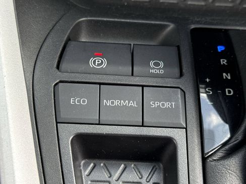 Used 2021 Toyota RAV4 XLE Premium FWD image 19