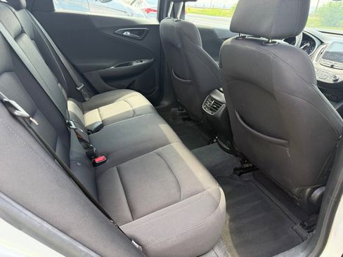 Used 2022 Chevrolet Malibu LT FWD image 31